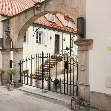 Netts Szálloda *